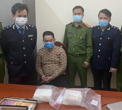 Ha Tinh Customs seizes about 2kg of methamphetamine and over 5,000 of amphetamine tablets