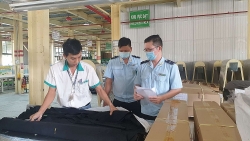 Can Tho Customs actively supports businesses to overcome difficulties