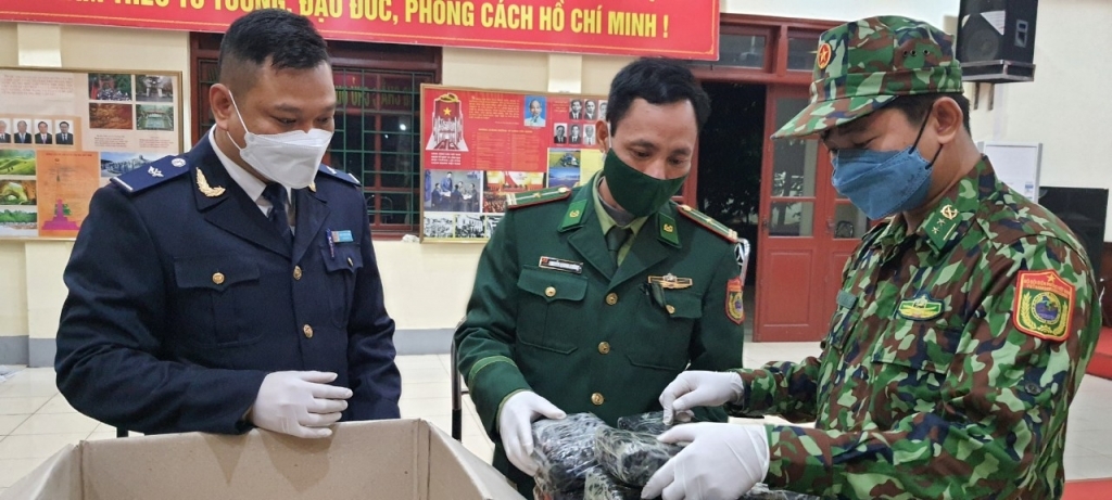 180,000 tablets of synthetic drugs seized by Lao Cai Customs