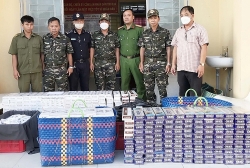Smuggling of consumer goods across Southern Border increases - Part 1:   Smuggled cigarettes transported from Cambodia to Vietnam rises