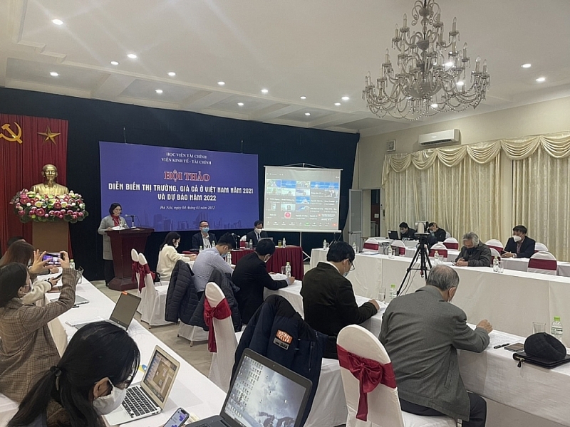 The conference on market developments and prices in 2021 and forecasts for 2022. Photo: Thuy Linh