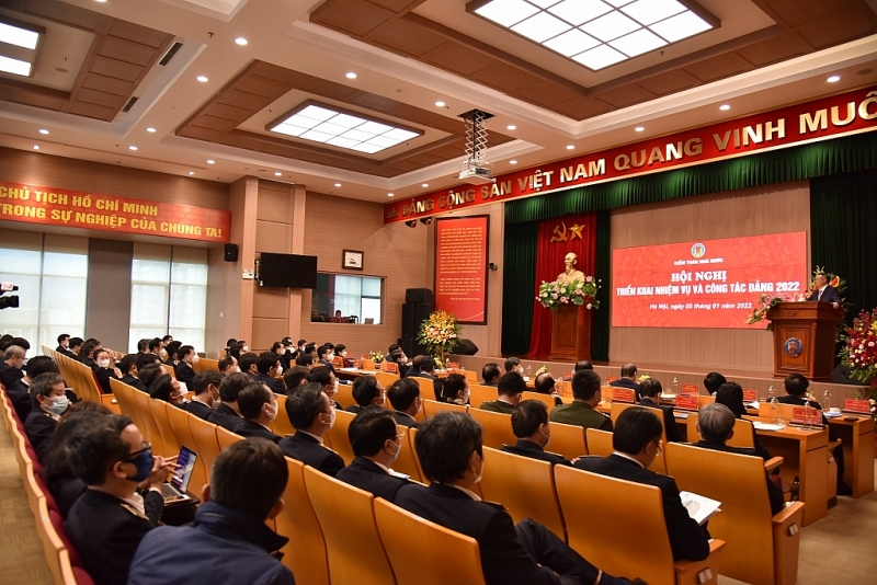At the conference to set out tasks for the Party in 2022 organized by the State Audit on January 5, 2022, Deputy General of State Audit Vu Van Hoa presented a final report on 2021 and tasks set out for 2022.
