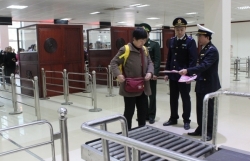 Lang Son strengthens pandemic control at Huu Nghi border gate