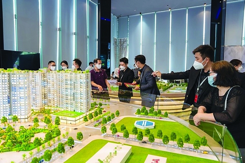The real estate market is facing many difficulties and challenges. Photo: T.D