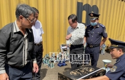 HCM City Customs detects a large amount of illegally imported antiques