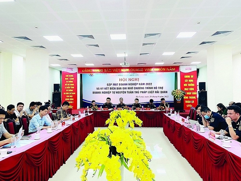 In 2023, Quang Ninh Customs continues to build a deep and substantive Customs-Business partnership. Photo: Q.Hung