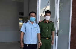 Dong Thap Customs seizes nearly 5,000 packages of contraband cigarettes