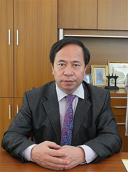 Prof. Dr. Nguyen Hong Son, Director of the Vietnam Institute of Agricultural Sciences.