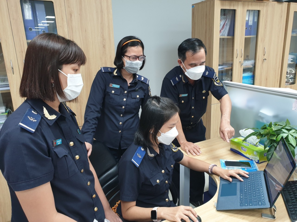 Customs officers of Post-Clearance Audit Branch, Binh Duong Customs Department at work