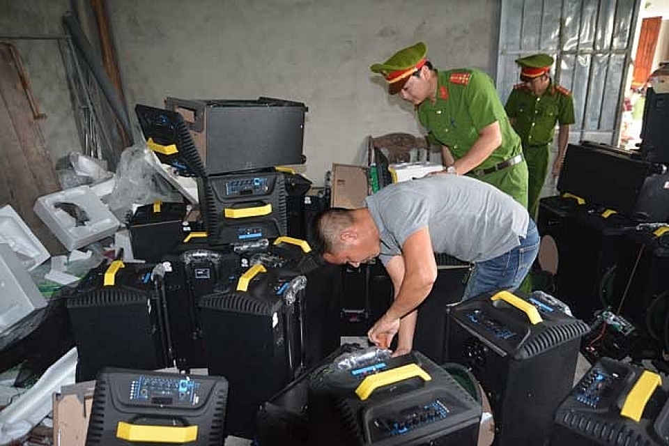 speaker boxes did not have import procedures implemented at ha tinh and nghe an