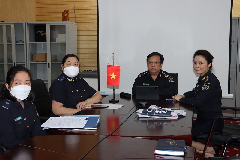 Representative leaders of the Anti-smuggling and Investigation Department (General Department of Customs) attended the virtual meeting at the headquarters of the General Department of Customs.