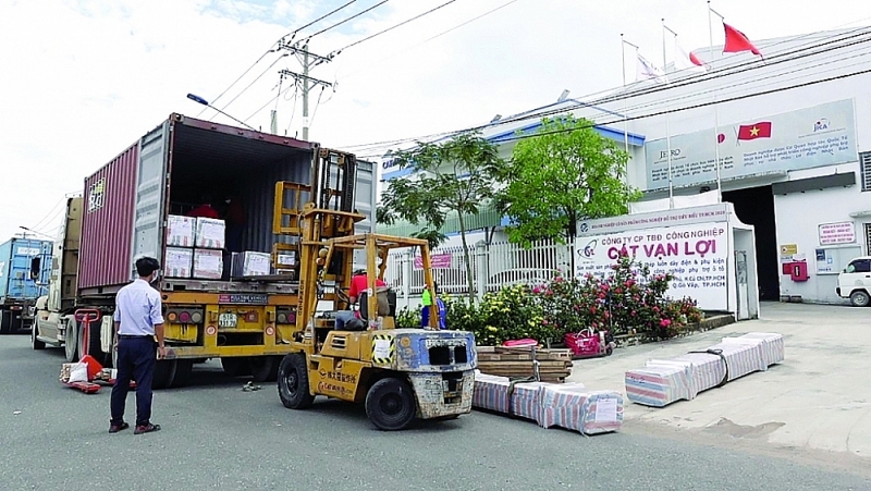 Cat Van Loi's products are packed in containers for export to Japan. Photo: CVL