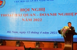 Ha Nam Ninh Customs accompanies 200 businesses in Ha Nam province