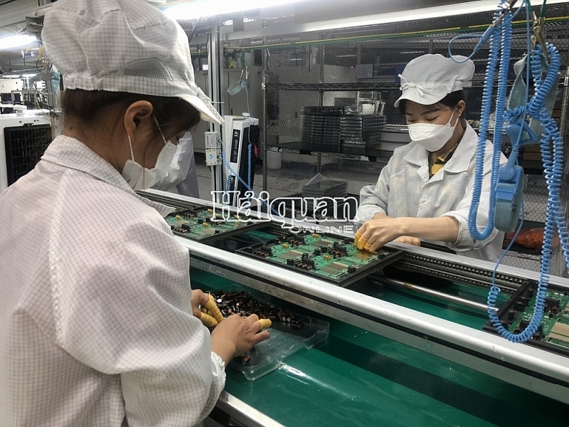 Production of high-tech products at the enterprise. Photo: H.Nu