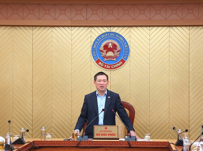 Minister of Finance Ho Duc Phoc delivered a speech at the conference