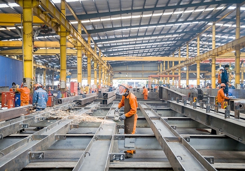 Vietnam's industrial production increased by 8.5% compared to the same period last year, after increasing by 9.2% in February. Photo: Internet