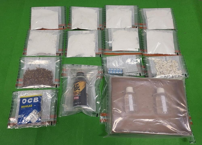 Hong Kong Customs seized about 600 grams of suspected cocaine with an estimated market value of about HK$660,000 at Hong Kong International Airport on May 5.