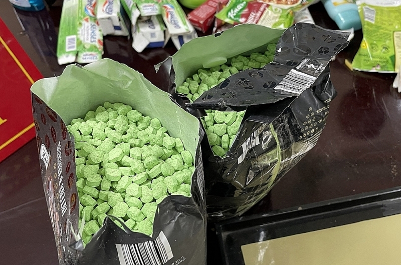 About 4 kg of suspected synthetic drugs seized