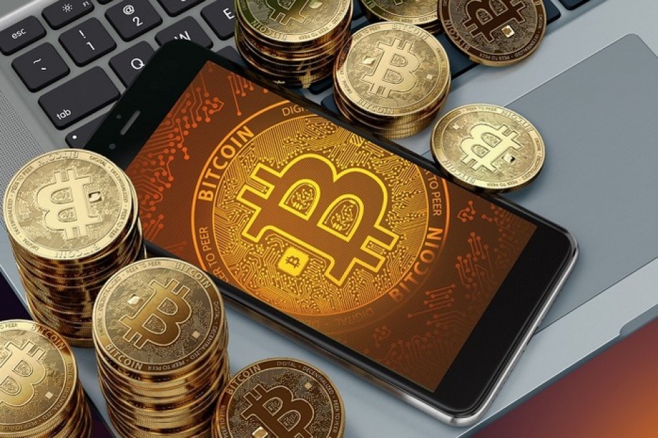 virtual currency develops complicatedly the government has warned people to understand risk and be careful