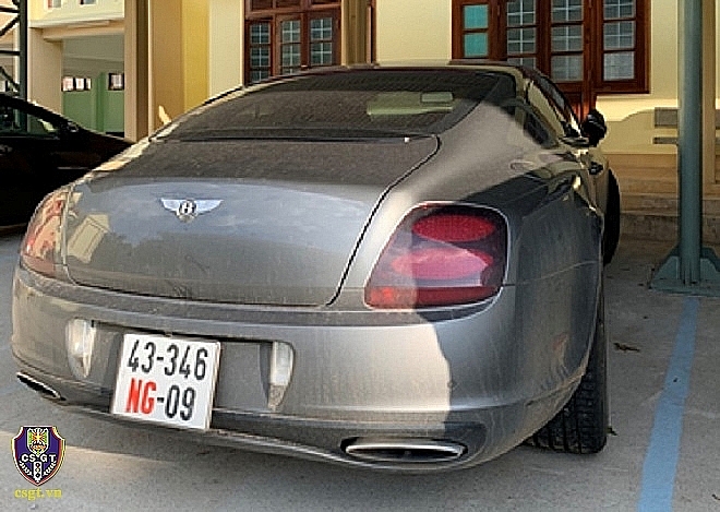 bentley car with diplomatic plate has signs of illegal transfer