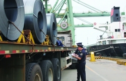 Ha Tinh: import and export activities are recovering