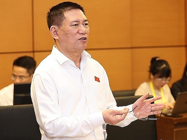 Minister of Finance Ho Duc Phoc suggested that the State must decide on the price of social housing.