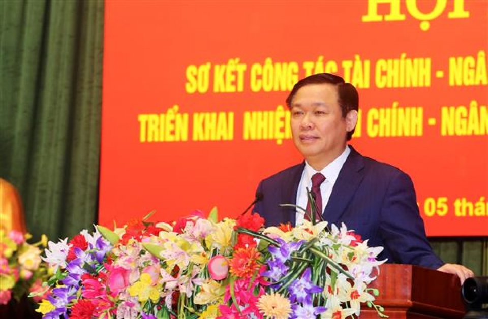 deputy prime minister vuong dinh hue expenditures will be cut based on insufficient revenues