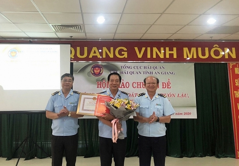 effective solutions for anti smuggling at an giang border