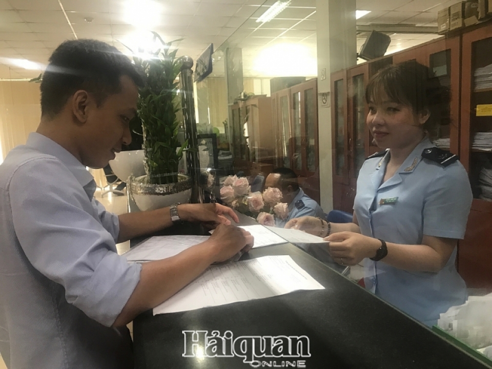 ho chi minh city customs takes the lead in cooperating with customs brokers