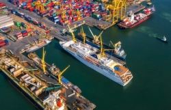 What solutions are needed for cargo congestion at seaports?