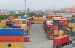Ensuring operations of warehouse, yard and port operators