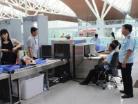 strictly control security at noi bai airport during the apec week