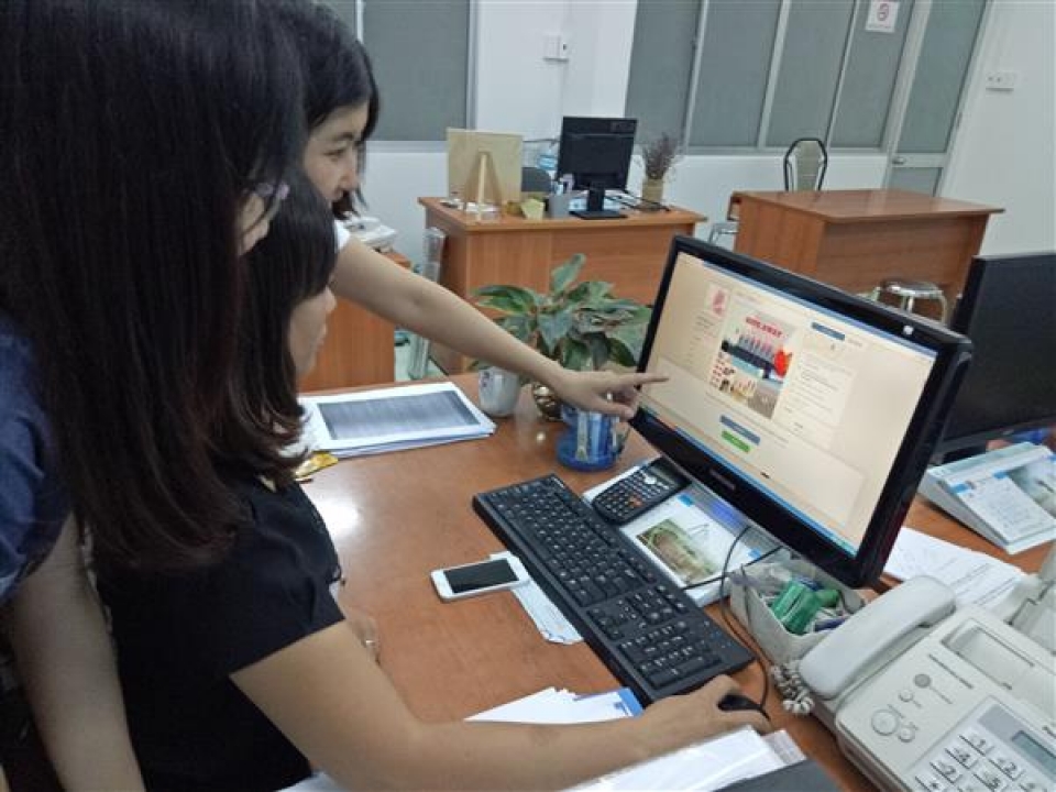 hcm city start collecting tax on e commerce business