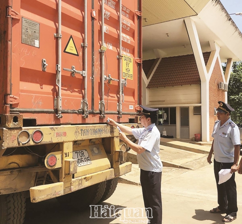 enterprises satisfied with tay ninh customs service