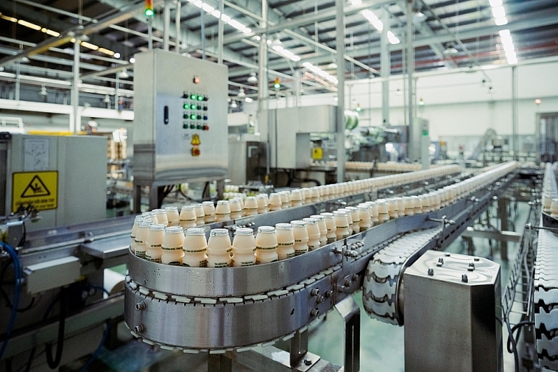 An automatic production line at Vietnam Dairy Products JSC. Photo: X.Huong