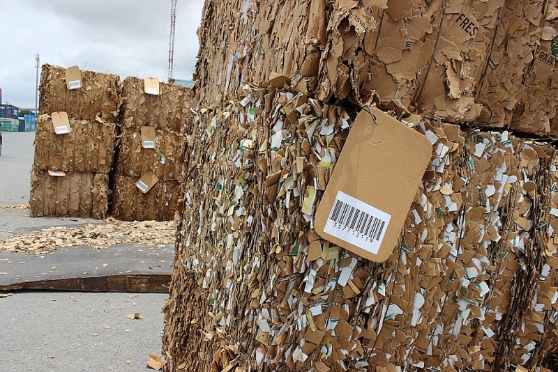 Imported scrap. Photo: N.Linh