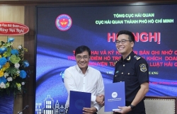 Ho Chi Minh City Customs supports businesses to comply with customs laws