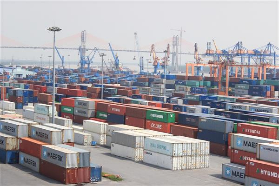 new record a trade surplus of more than vnd 74 billion in the eleven months