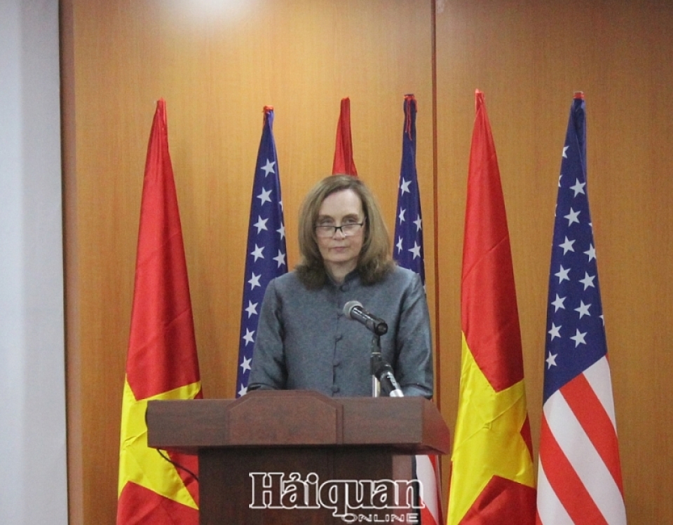 vietnam us signs an agreement on mutual assistance in customs