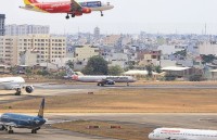 Aviation market: More flights put pressure oninfrastructure