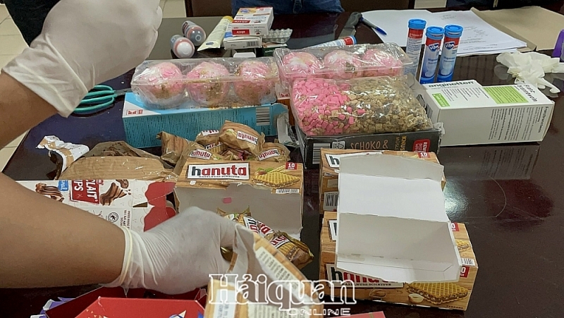 Hanoi Customs seized drugs hidden in confectionery packages and supplementary foods in November 2022. Photo: N.Linh