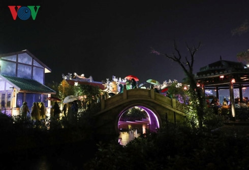 people across vietnam welcome in the new year