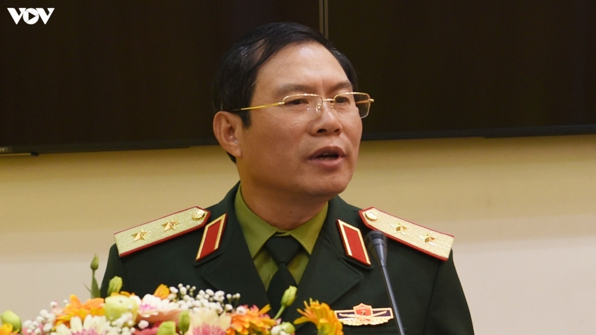 Deputy Minister of National Defence Lt. Gen. Nguyen Tan Cuong speaks at the conference
