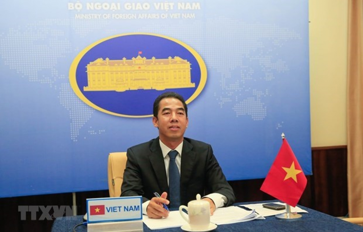 Deputy Minister of Foreign Affairs To Anh Dung (Photo: VNA)