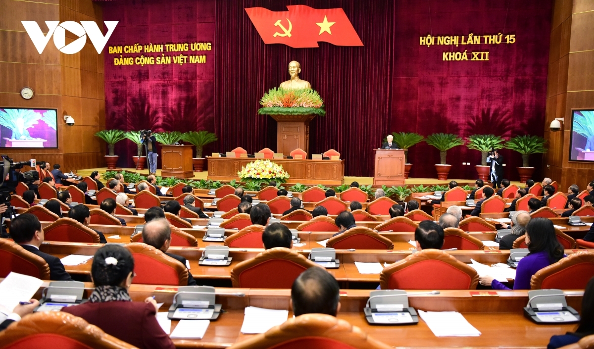 The top Vietnamese leader urges the Committee members to continue bringing into play their sense of solidarity and responsibility in completing the remaining work to ensure the great success of the forthcoming Congress, thereby meeting the expectation and hope of the whole Party and people.