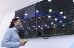 Enterprises rush to list on stock exchanges in early 2022
