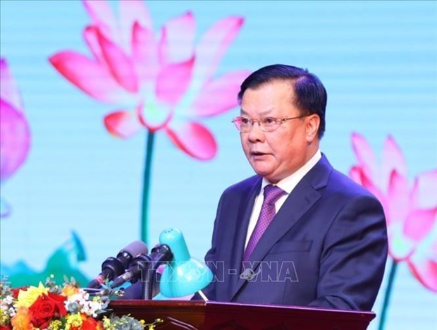 Hanoi enters New Year with fresh optimism hinh anh 1