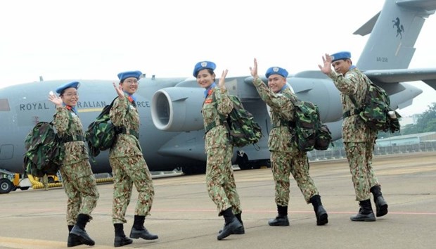 Peacekeepers make significant contributions to people-to-people diplomacy hinh anh 1