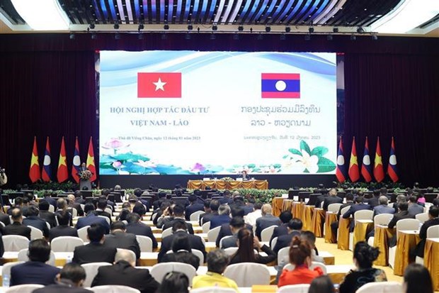 Vietnam, Laos look to foster bilateral investment hinh anh 1