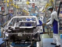 MoF urged to revise automobile industry laws